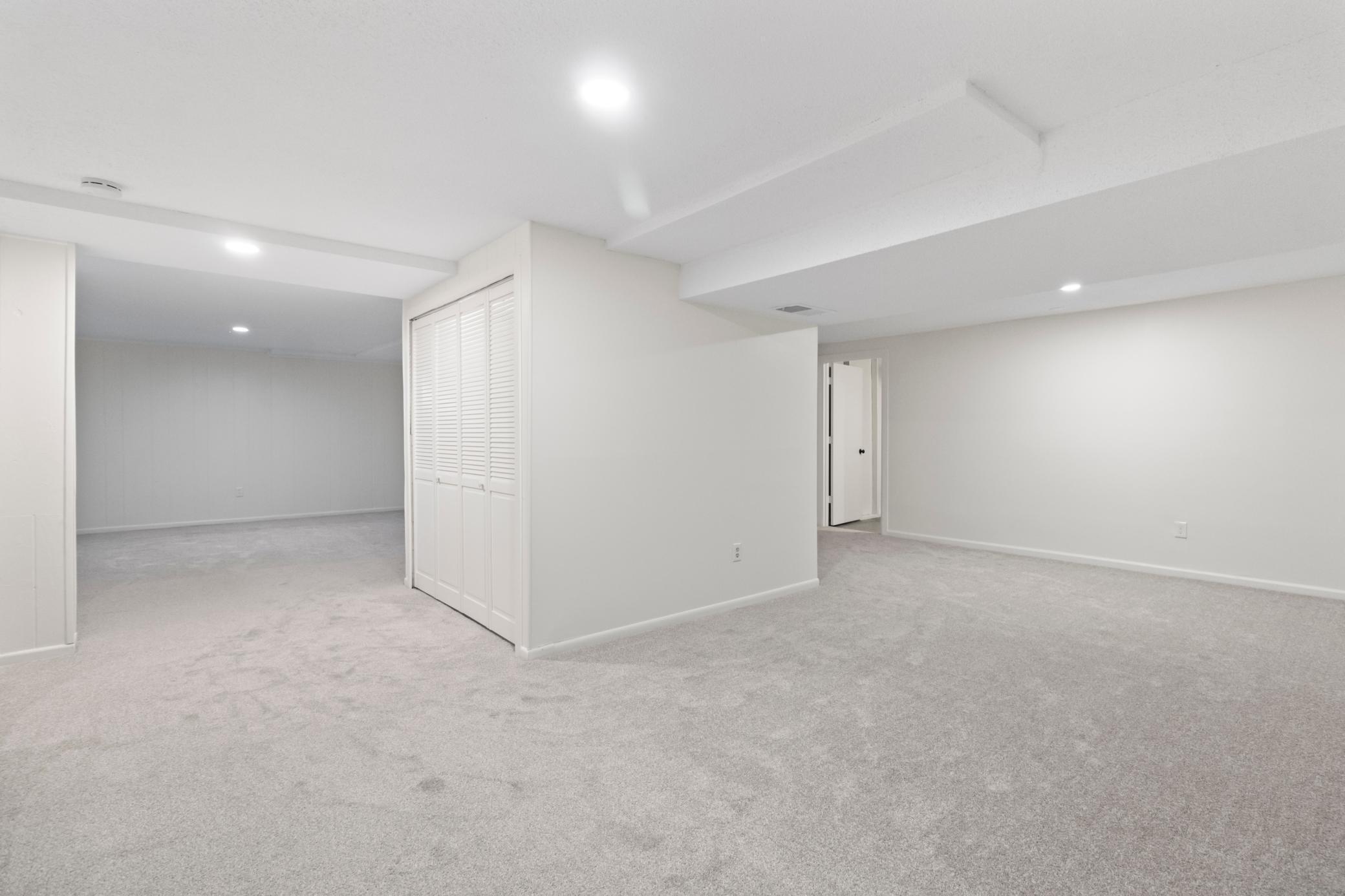 9307 Nesbitt Road Bloomington, MN 55437 - Photo 26 of 33 Gallery Image 26