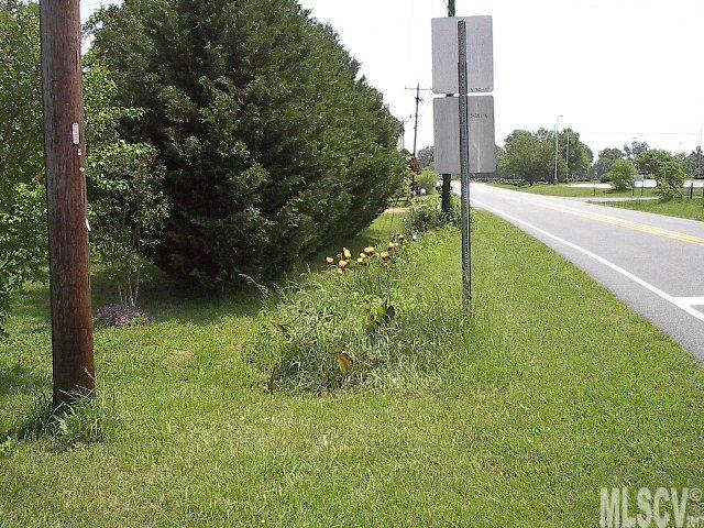 3340 Plateau Road Newton, NC 28658 - Photo 2 of 15 Gallery Image 2