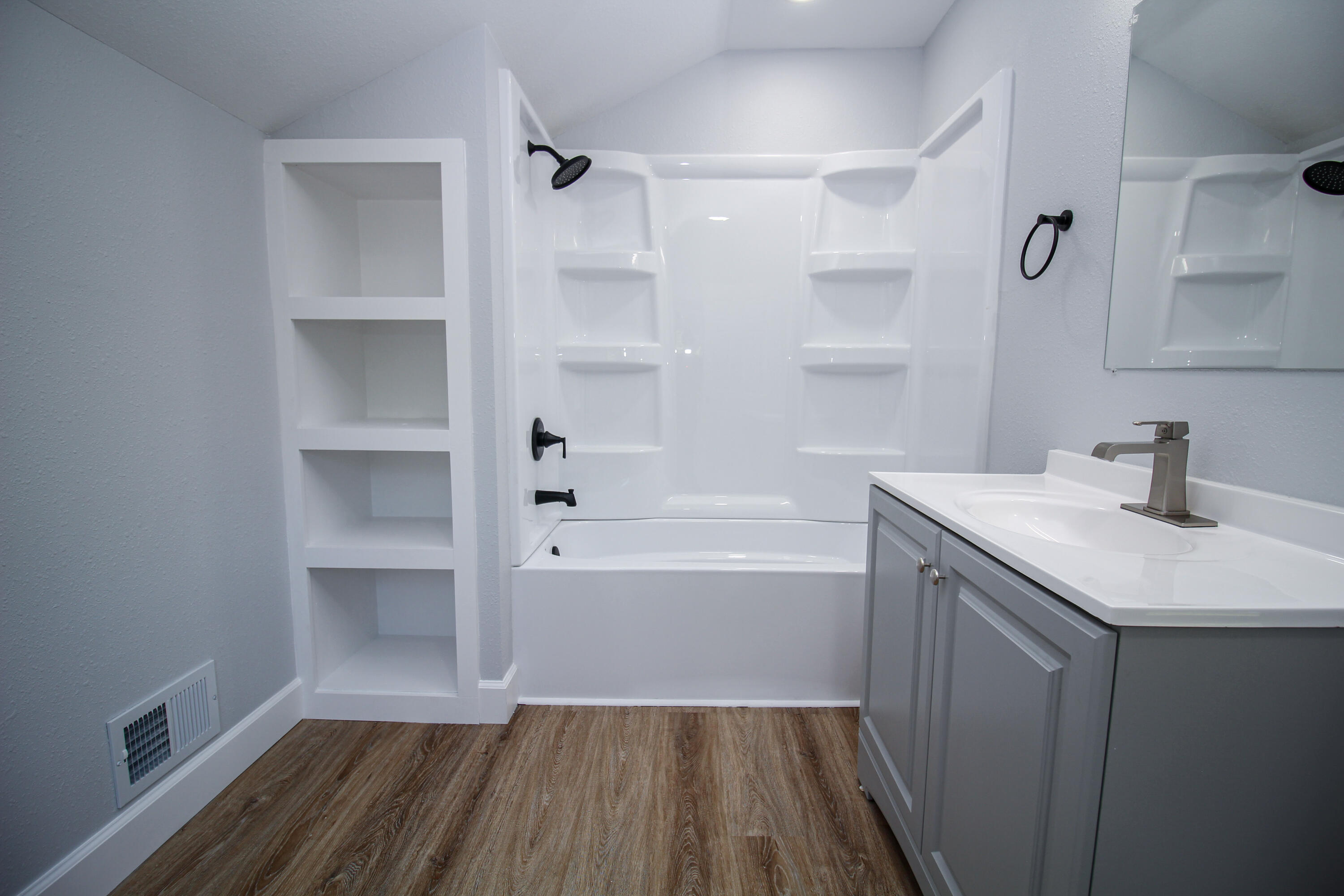 112 North Andrews Street Three Rivers, MI 49093 - Photo 26 of 35 Andrews-21
