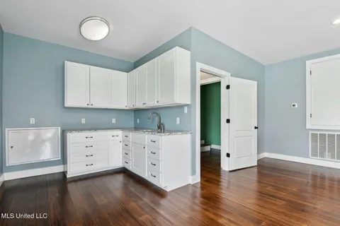 $360,000 | 1980 Washington Street, Bay St. Louis, MS 39520