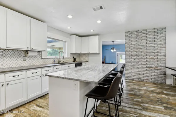 $360,000 | 1980 Washington Street, Bay St. Louis, MS 39520