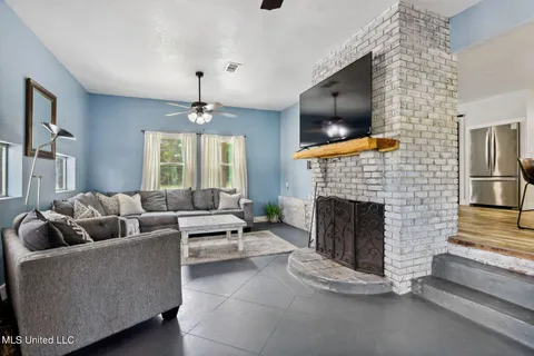 $360,000 | 1980 Washington Street, Bay St. Louis, MS 39520