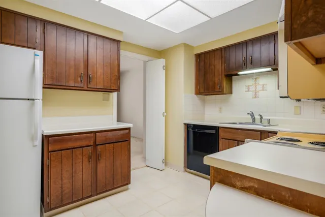 $95,000 | 475 North Highland Street, Unit 2K, Memphis, TN 38122