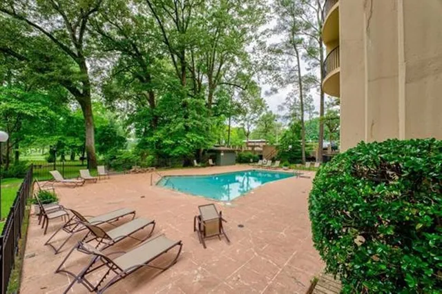$95,000 | 475 North Highland Street, Unit 2K, Memphis, TN 38122
