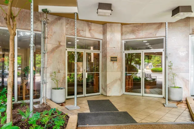 $95,000 | 475 North Highland Street, Unit 2K, Memphis, TN 38122