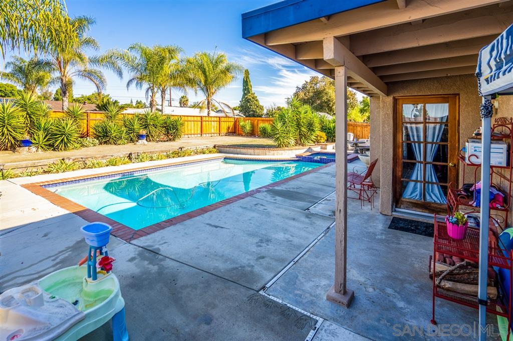 9748 Abbeyfield Road Santee, CA 92071 - Photo 24 of 25 Gallery Image 24