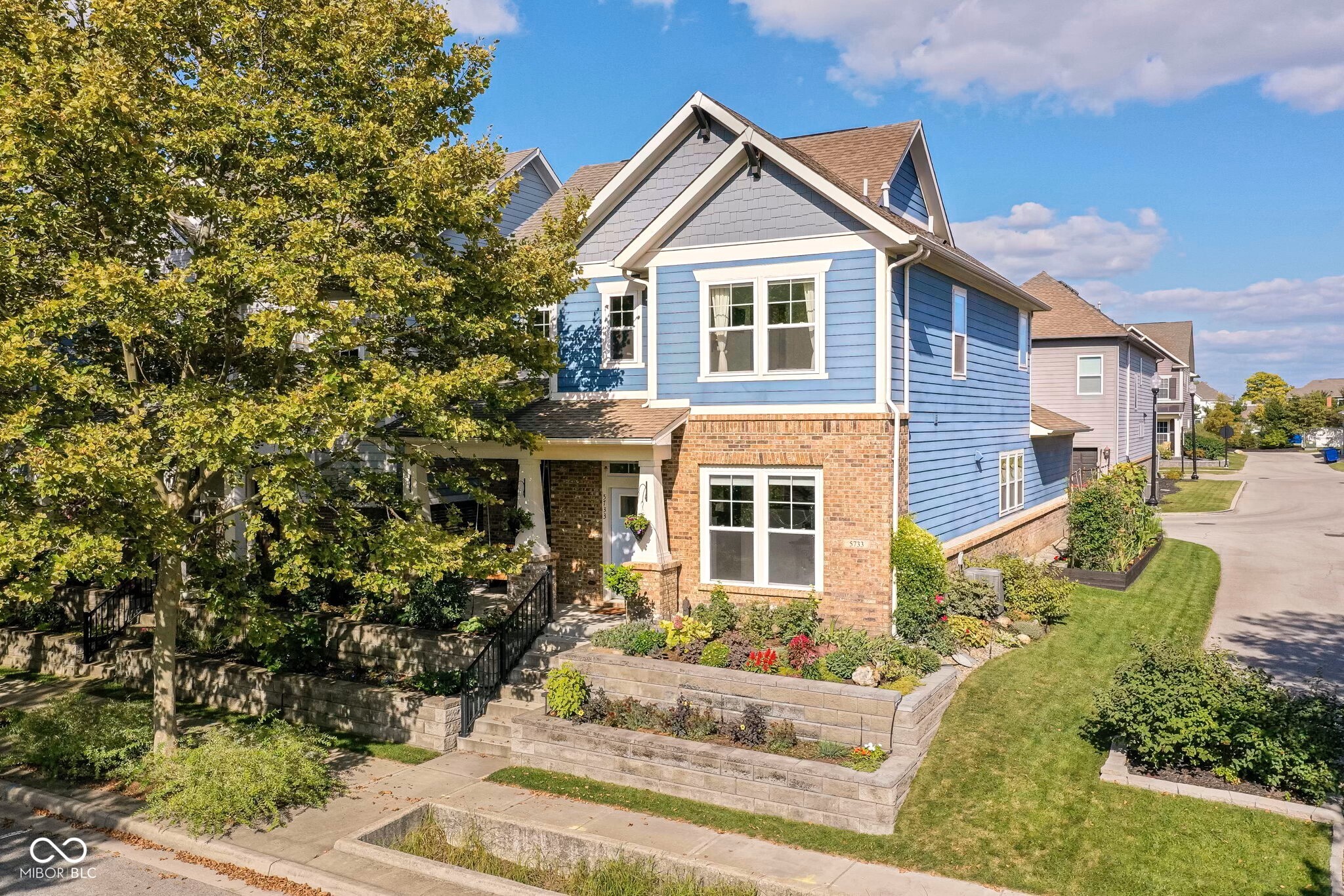 5733 Birtz Road Indianapolis, IN 46216 - Photo 1 of 46 Gallery Image 1