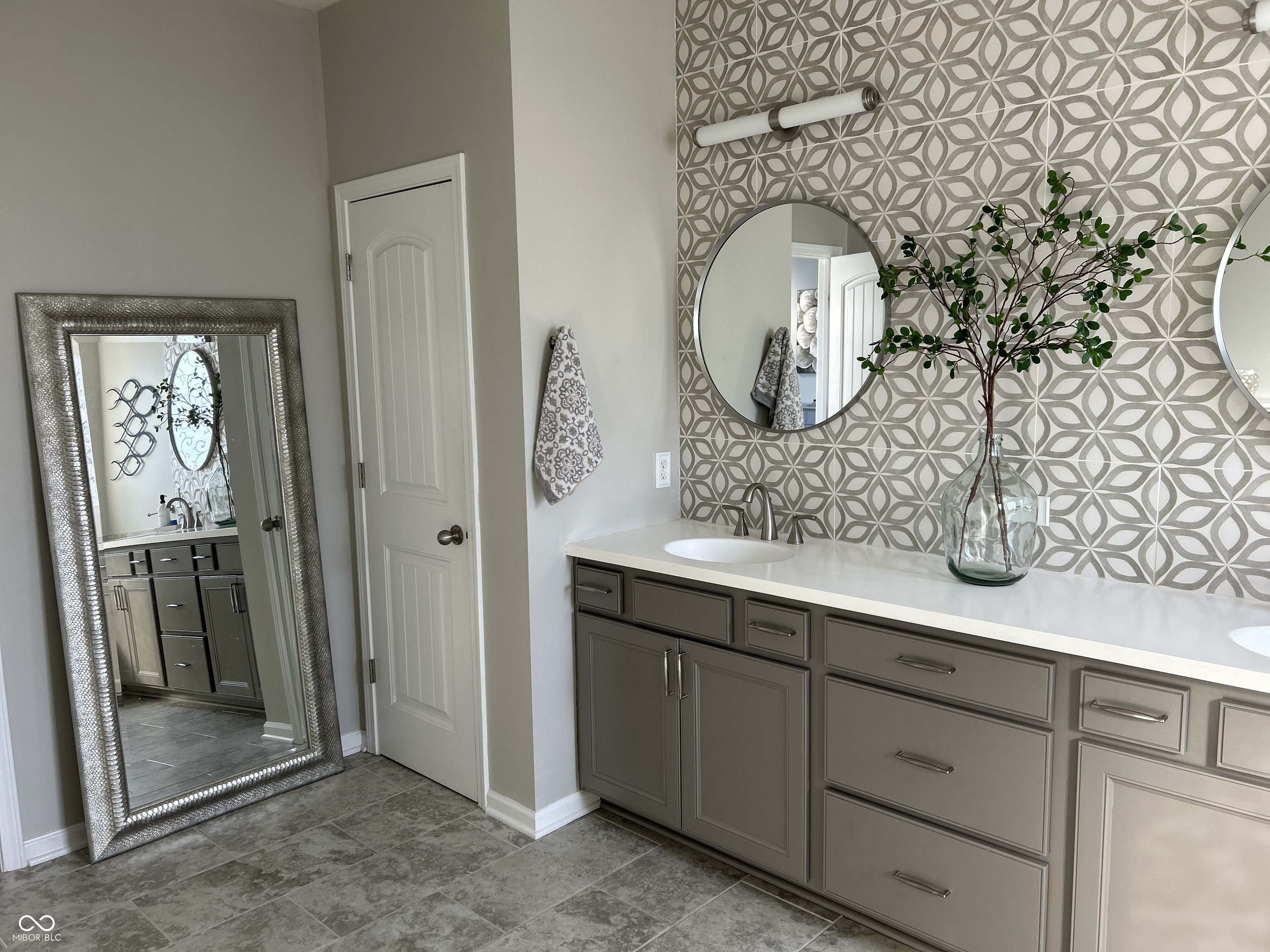 5733 Birtz Road Indianapolis, IN 46216 - Photo 25 of 46 Gallery Image 25