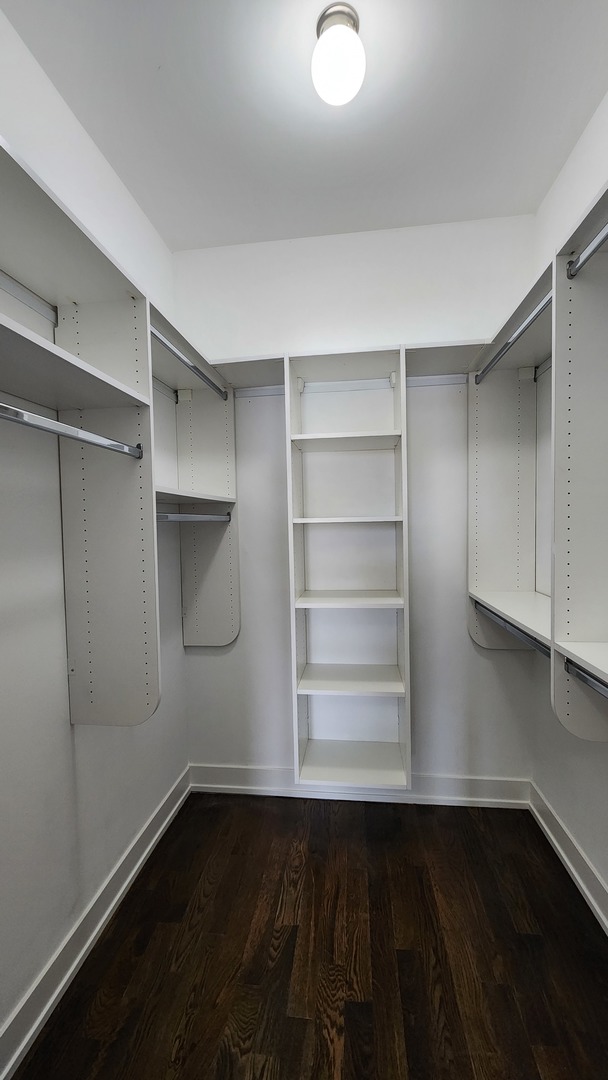 4428 North Sheridan Road, Unit 4H Chicago, IL 60640 - Photo 13 of 20
