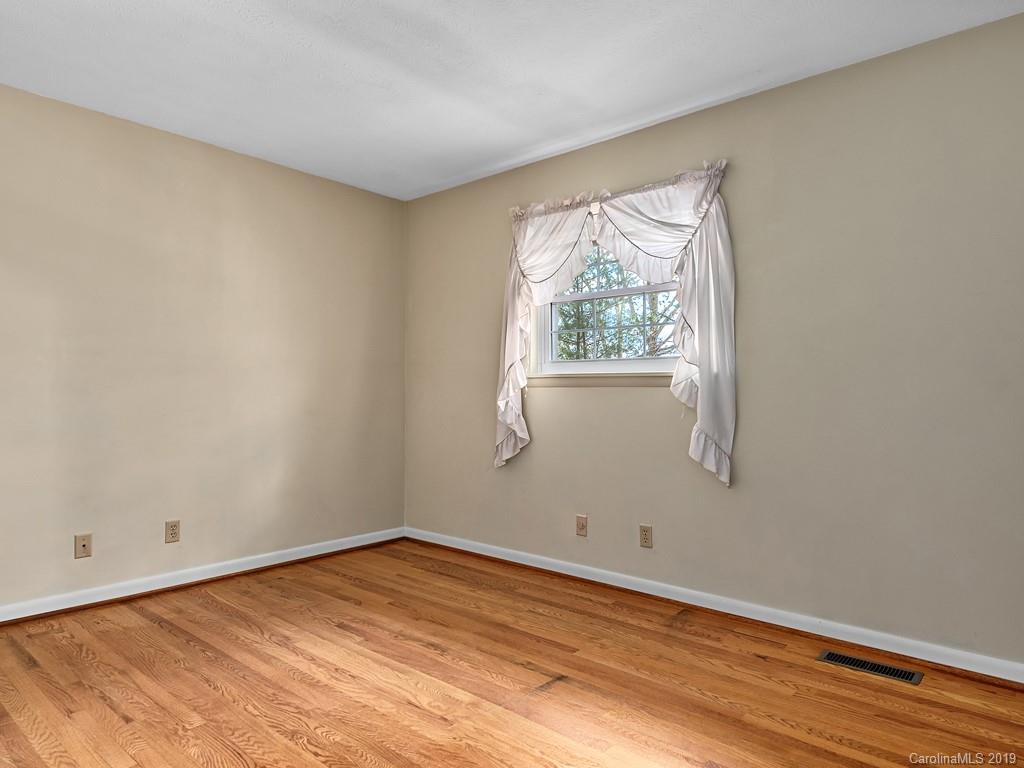 151 Bell Road Asheville, NC 28805 - Photo 15 of 20 Gallery Image 15