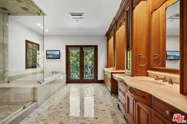 $24,995 | 2108 San Ysidro Drive, Beverly Hills, CA 90210