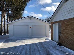 875 Patterson Lake Road Pinckney, MI 48169 - Photo 13 of 16