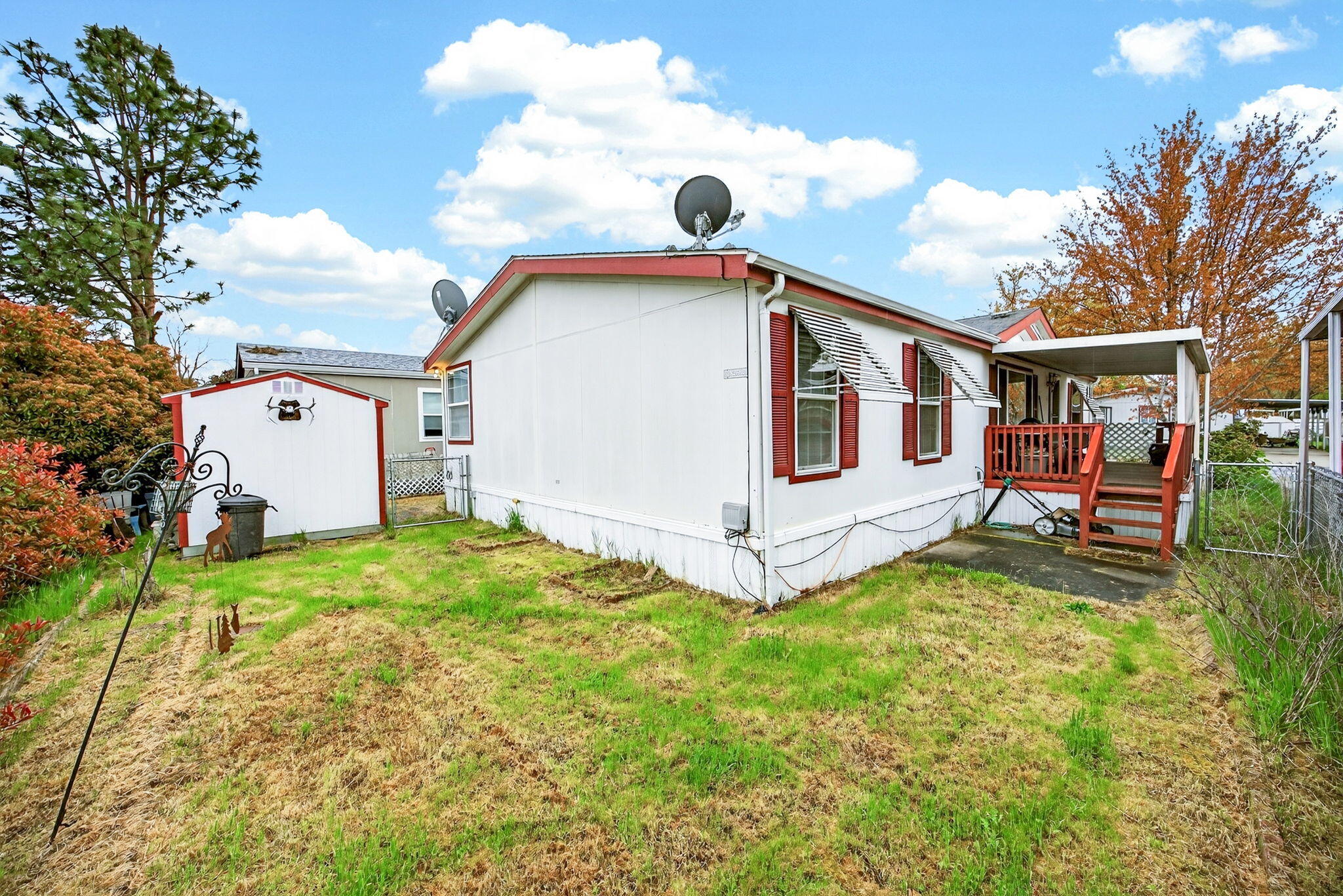 6850 Downing Road, Unit SPC 71 Central Point, OR 97502 - Photo 28 of 30 Backyard