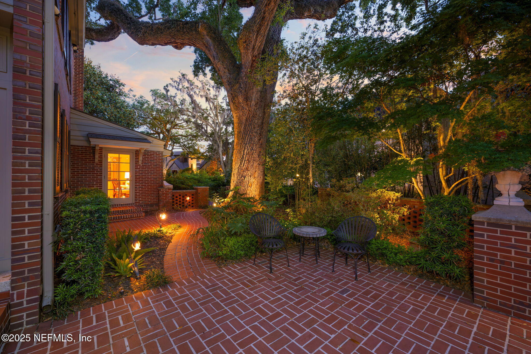 2127 River Road Jacksonville, FL 32207 - Photo 14 of 54 Side Area