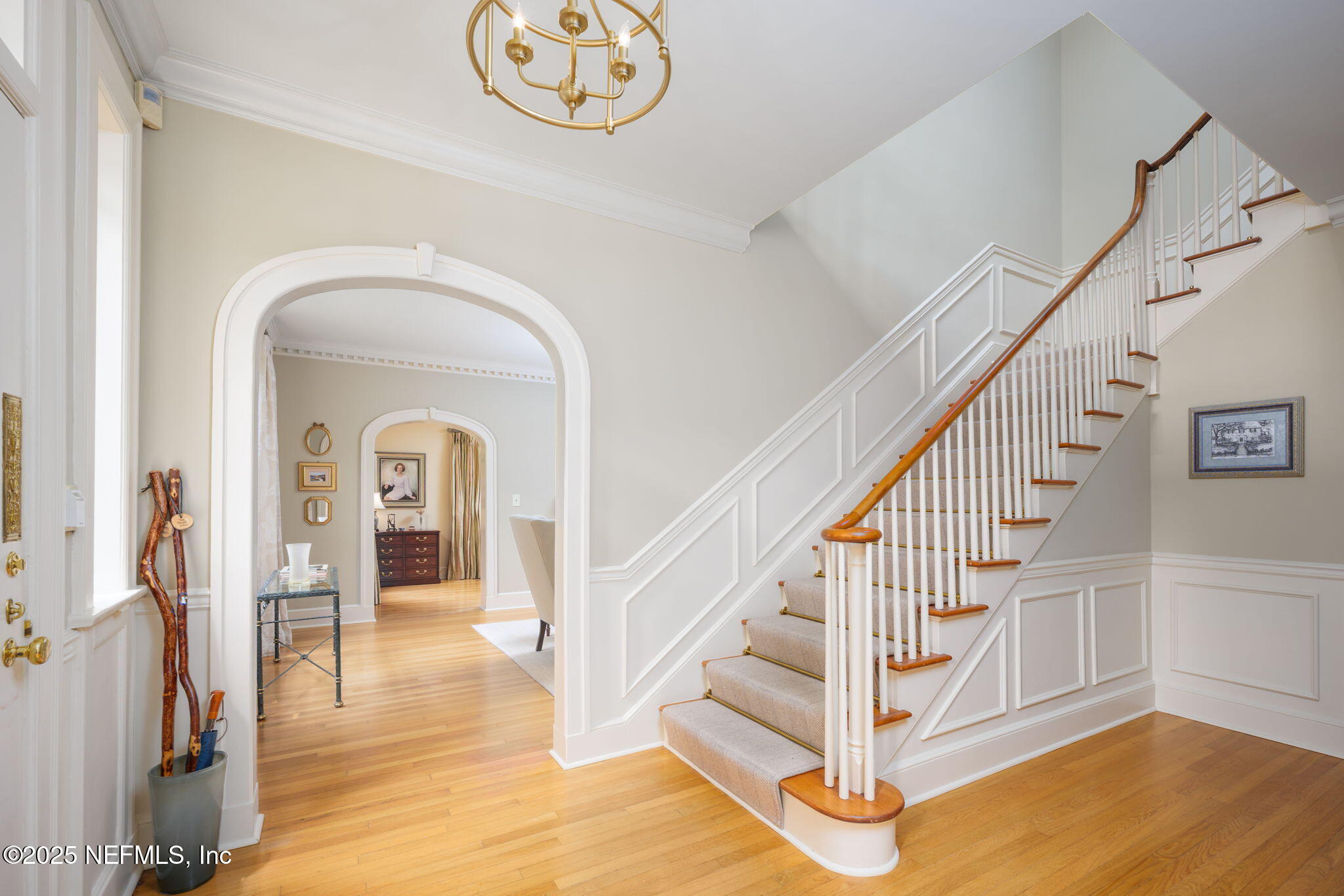 2127 River Road Jacksonville, FL 32207 - Photo 17 of 54 a view of entryway and hall with wooden floor