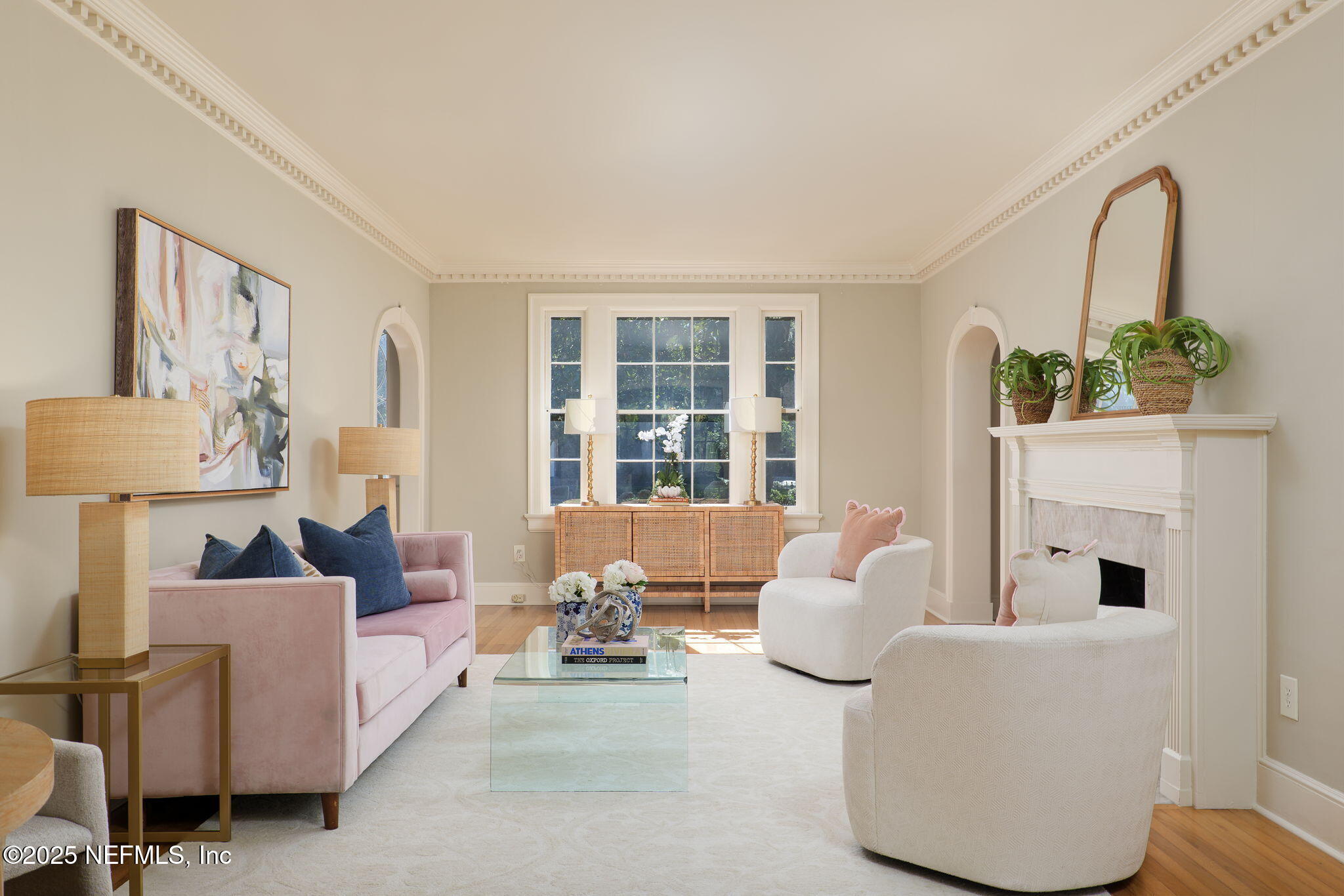 2127 River Road Jacksonville, FL 32207 - Photo 19 of 54 a living room with furniture and white walls