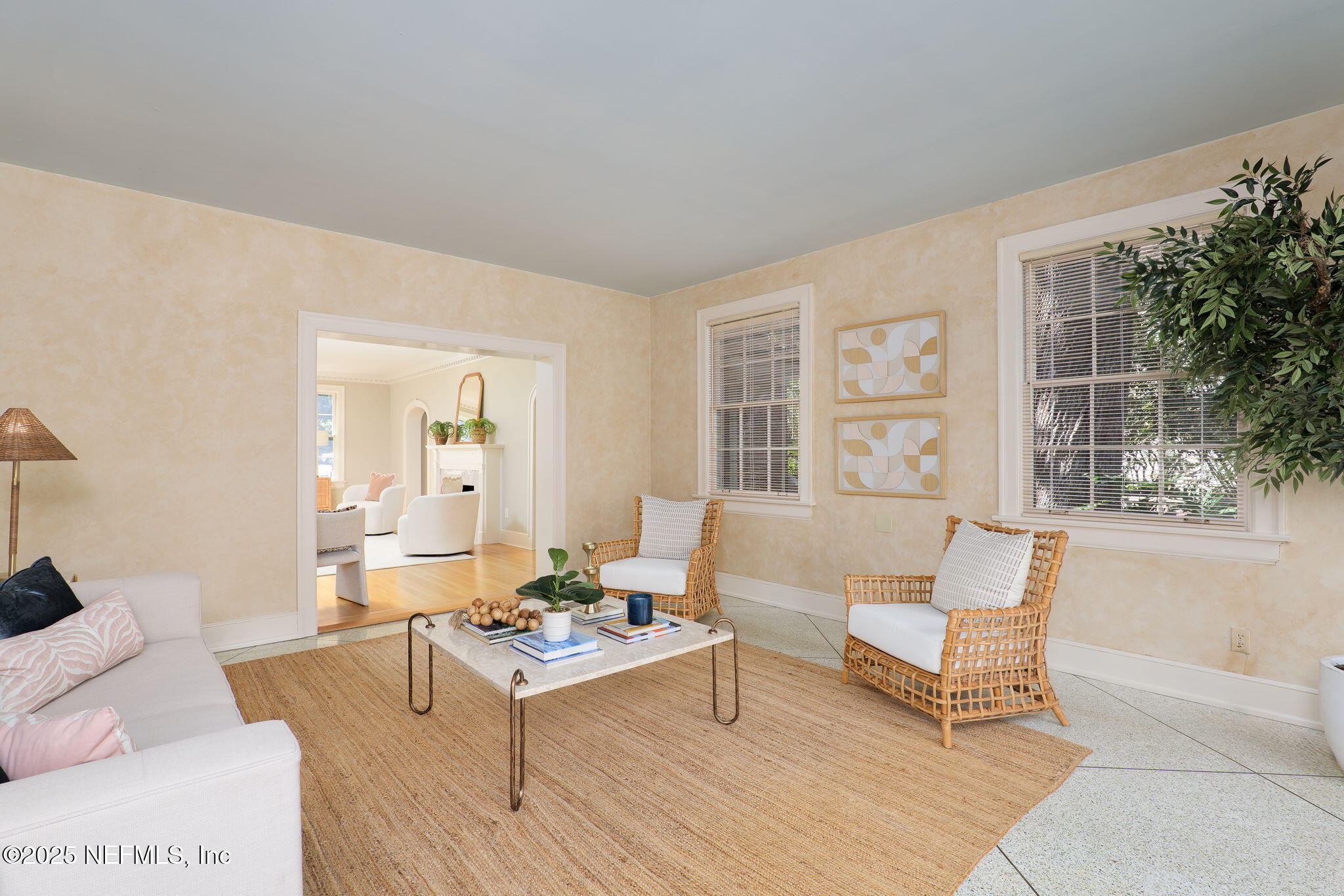 2127 River Road Jacksonville, FL 32207 - Photo 23 of 54 Family Room