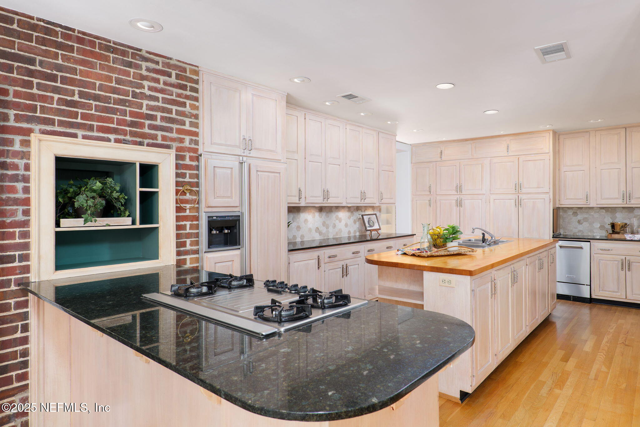 2127 River Road Jacksonville, FL 32207 - Photo 27 of 54 Kitchen