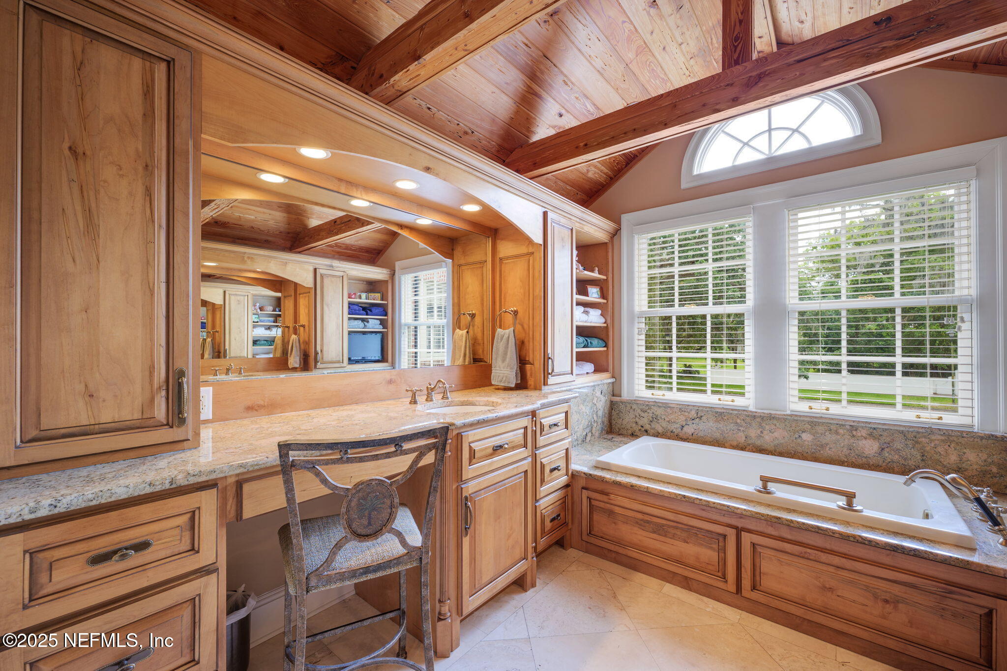 2127 River Road Jacksonville, FL 32207 - Photo 39 of 54 Primary Bath