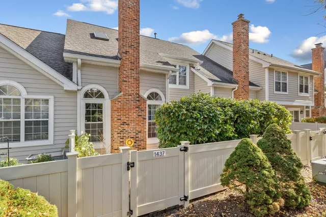 $429,900 | 1437 Whitman Court, Schaumburg, IL 60173