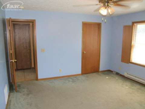 7260 South Raucholz Road St. Charles, MI 48655 - Photo 12 of 14 20358244-11.JPG