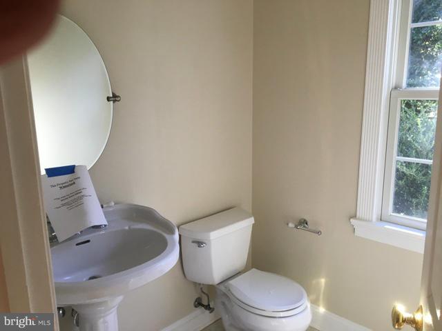 117 Church Road Arnold, MD 21012 - Photo 20 of 30 Bath
