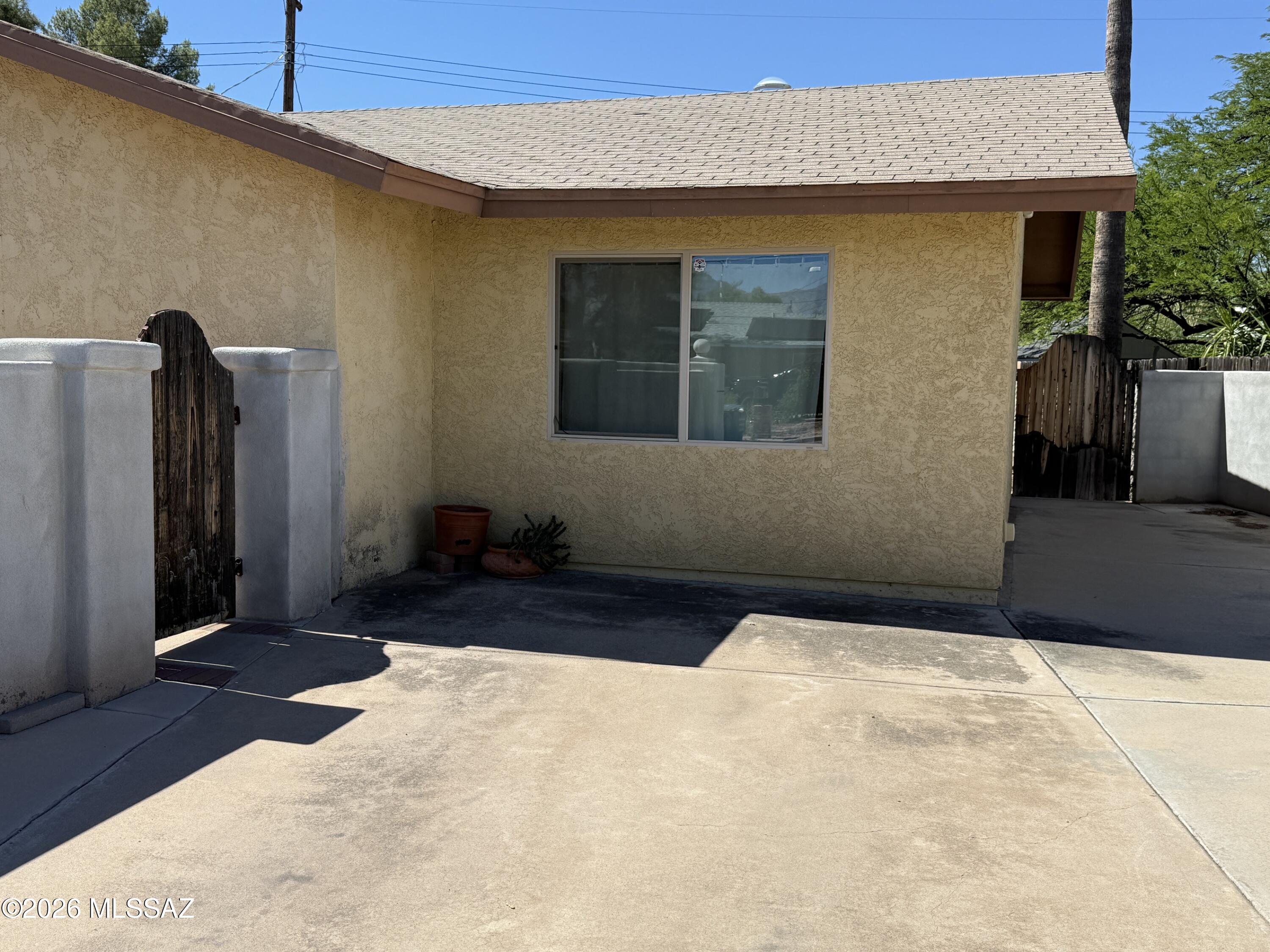 4086 East Montecito Street Tucson, AZ 85711 - Photo 10 of 49 IMG_4656