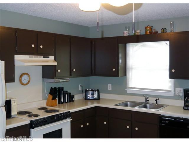 783 Red Clay Road Eden, NC 27288 - Photo 6 of 15 Kitchen.