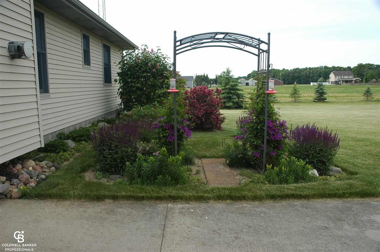 2077 Riley Center Road Memphis, MI 48041 - Photo 12 of 60 31352582-11.JPG