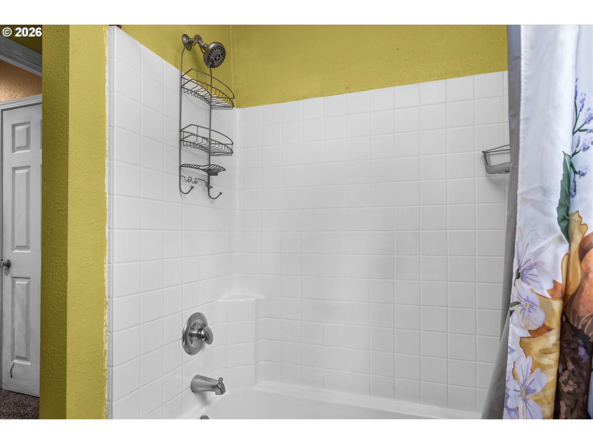 91051 Leashore Drive Vida, OR 97488 - Photo 28 of 36 a bathroom with a shower