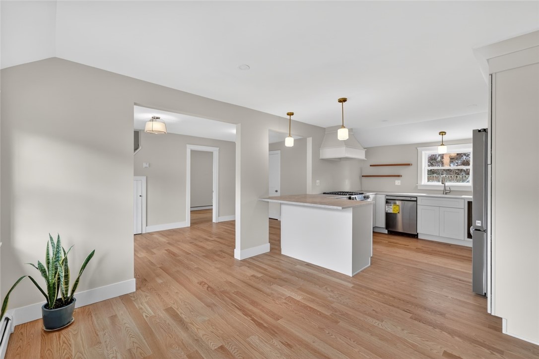 52 Pleasant View Road Warwick, RI 02888 - Photo 6 of 47
