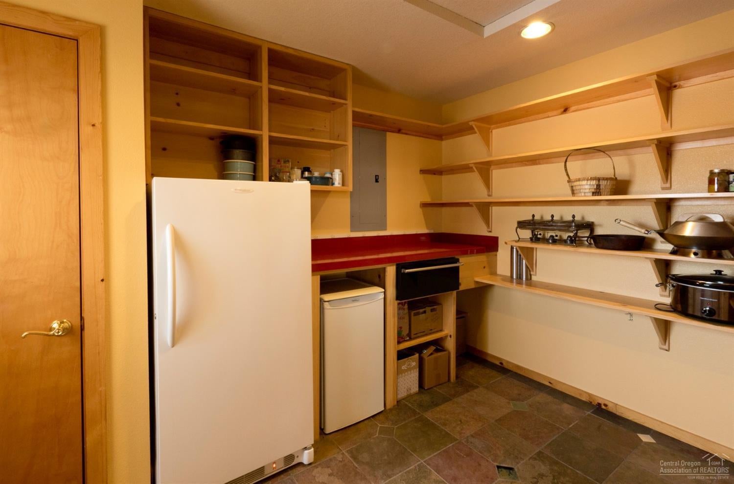 17231 Mountain View Road Sisters, OR 97759 - Photo 9 of 22 Very large butler's pantry with warming
