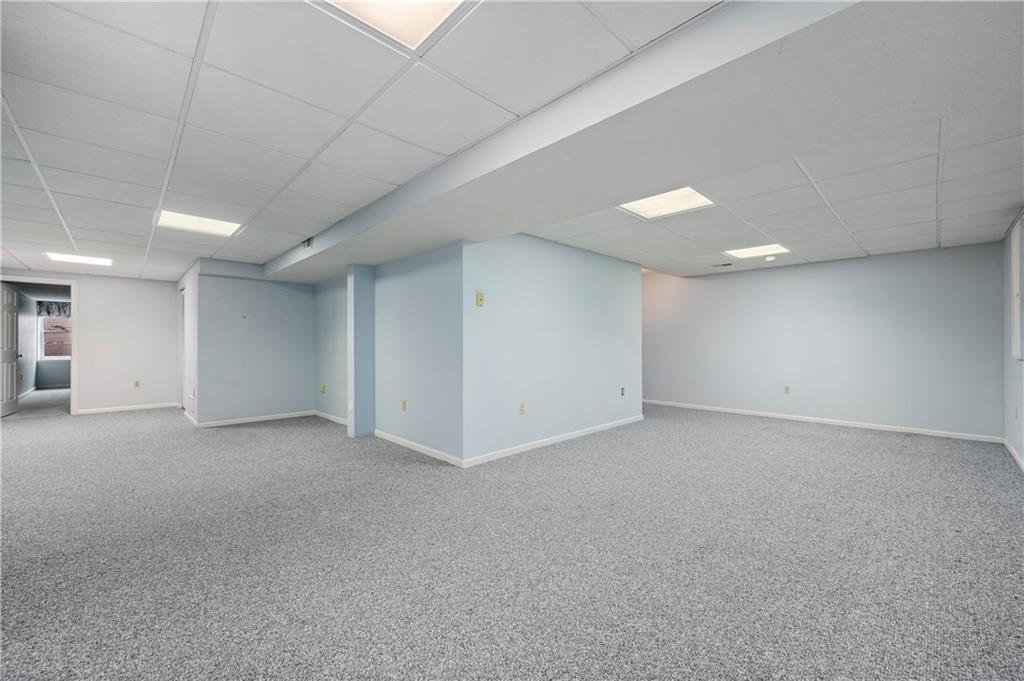 372 Indian Ridge Drive Coraopolis, PA 15108 - Photo 23 of 30 a view of an empty room