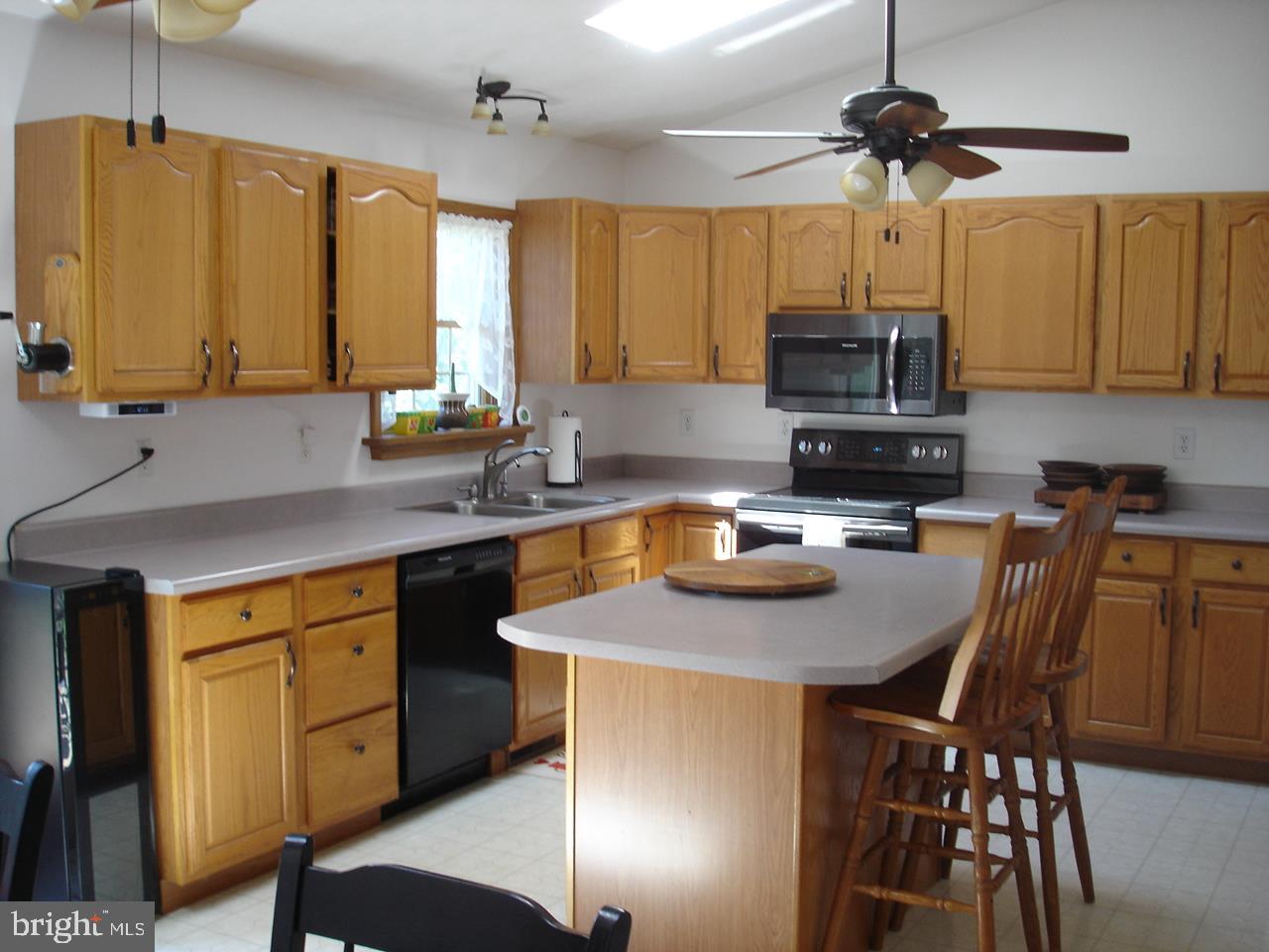 745 Kindig Road Littlestown, PA 17340 - Photo 4 of 35