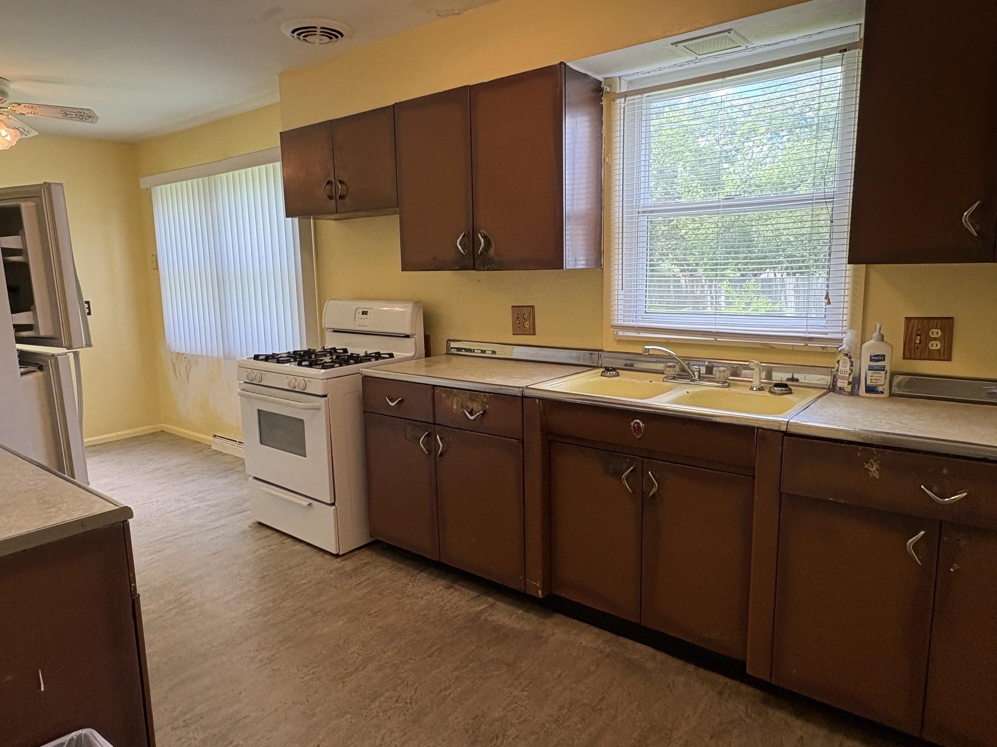 2816 Sarah Court Bay City, MI 48708 - Photo 11 of 27