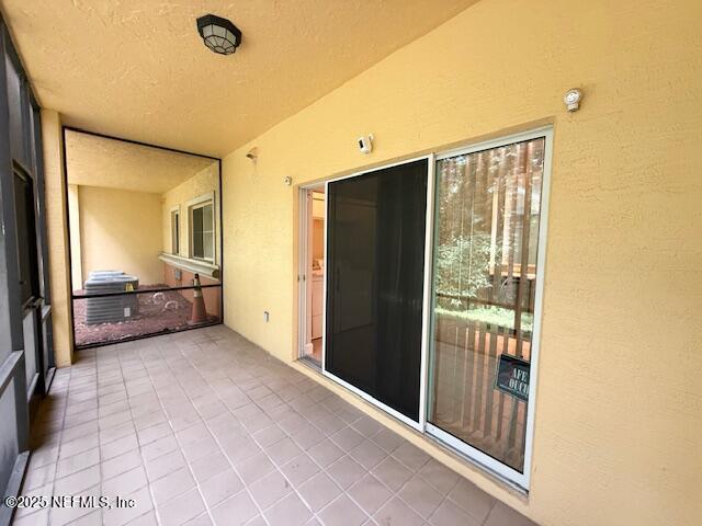9745 Touchton Road, Unit 1103 Jacksonville, FL 32246 - Photo 24 of 29 a view of a hallway