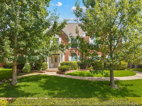 $585,000 | 669 Water Oak Drive, Plano, TX 75025