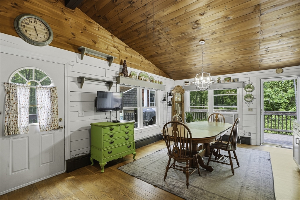 59 Woodland Road Southborough, MA 01772 - Photo 4 of 40