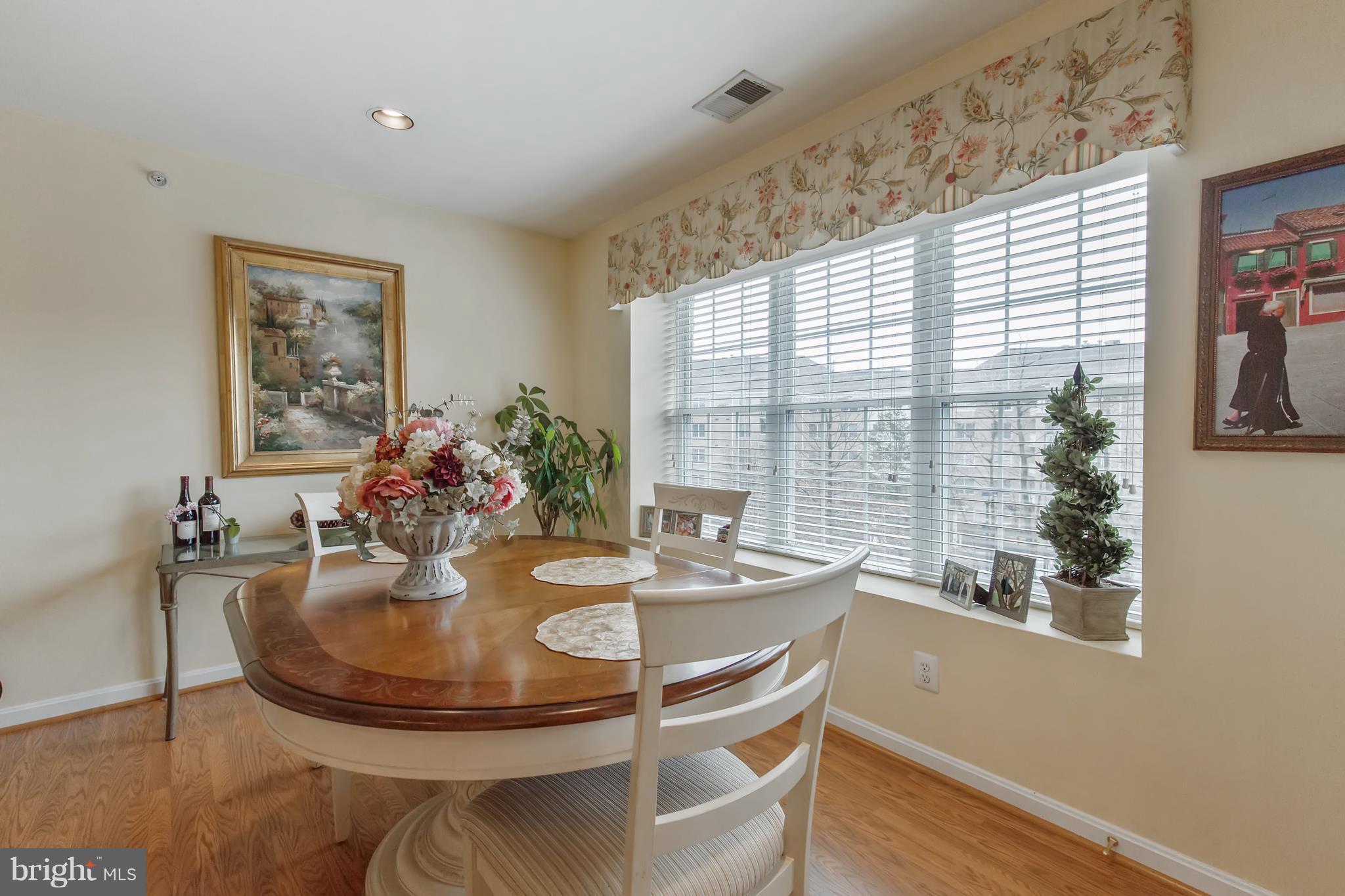 Breakfast Nook