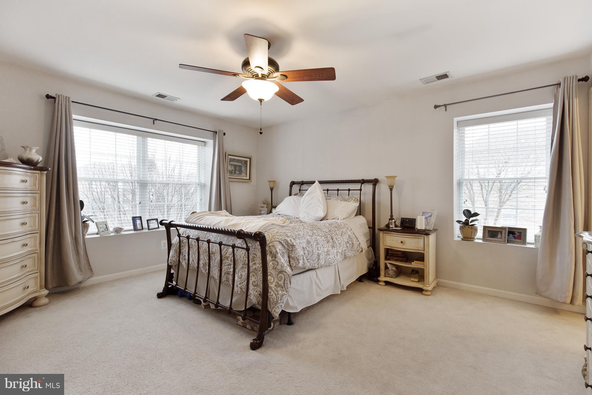 Bedroom (Master)