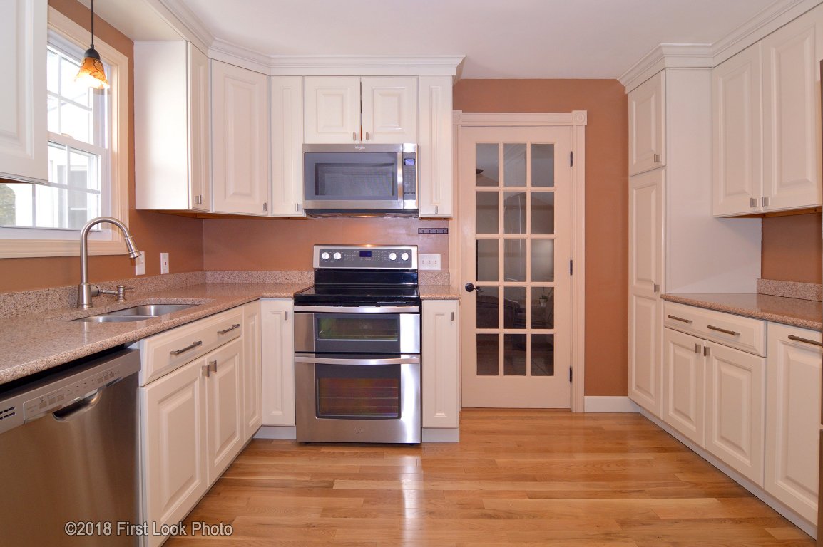 19 Overhill Road Scituate, RI 02857 - Photo 8 of 43