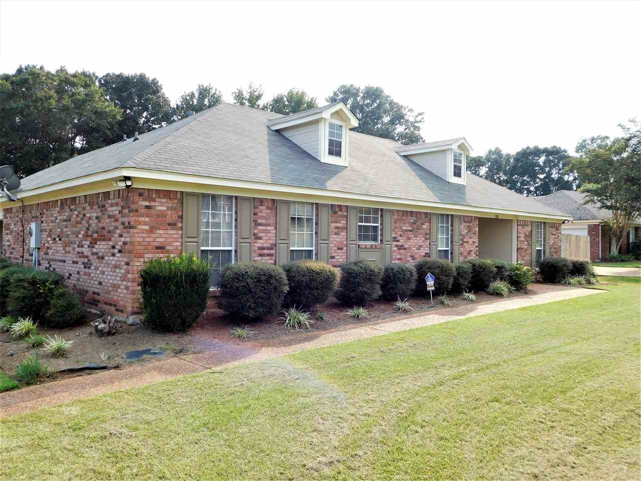 308 Ridge Park Drive Raymond, MS 39154 - Photo 2 of 38 Photo 2