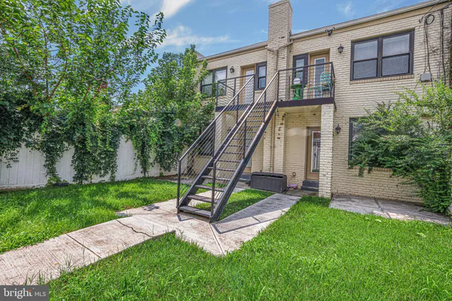 a view of a house with a park