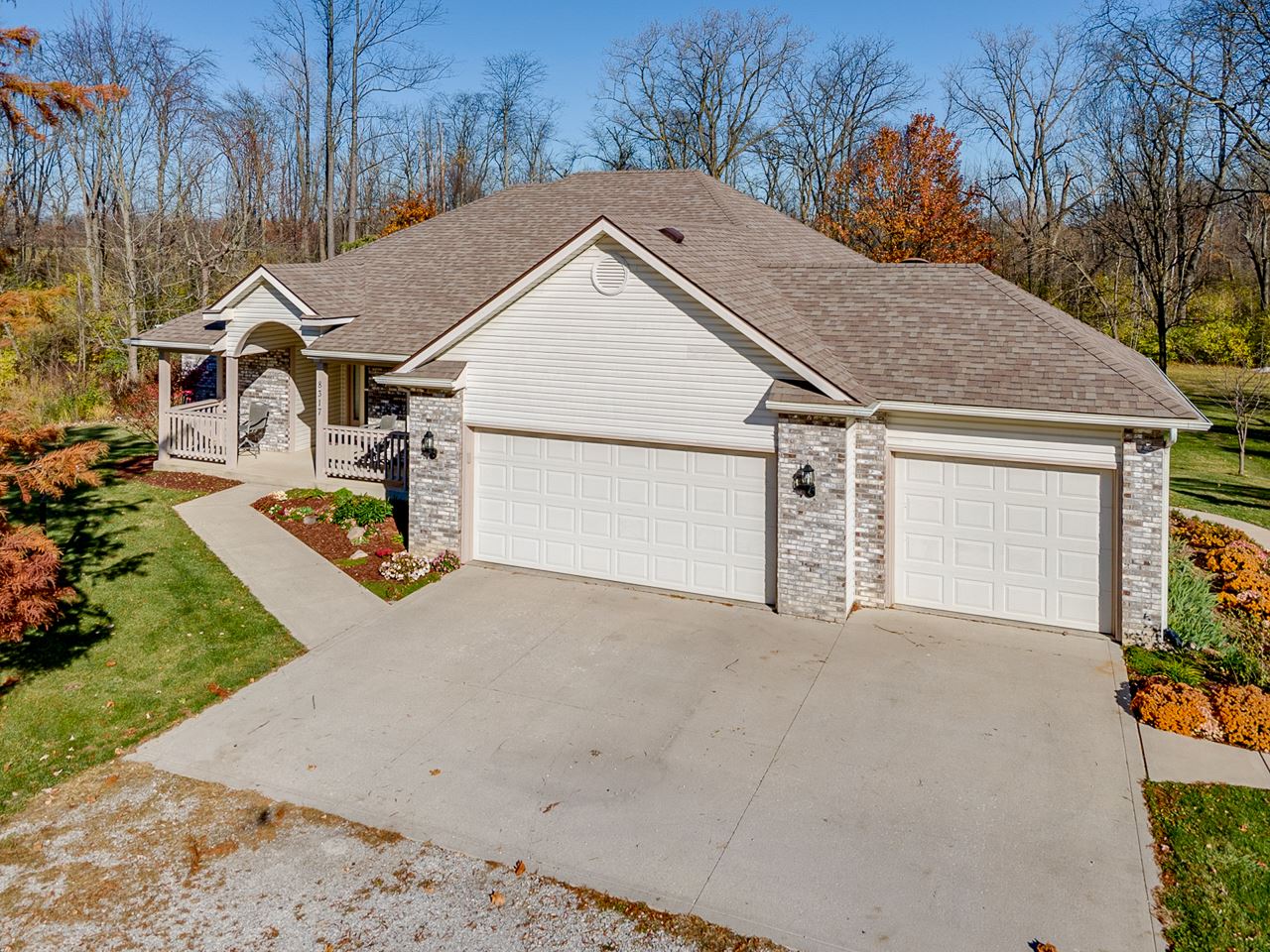 8317 Winchester Road Fort Wayne, IN 46819 - Photo 2 of 36