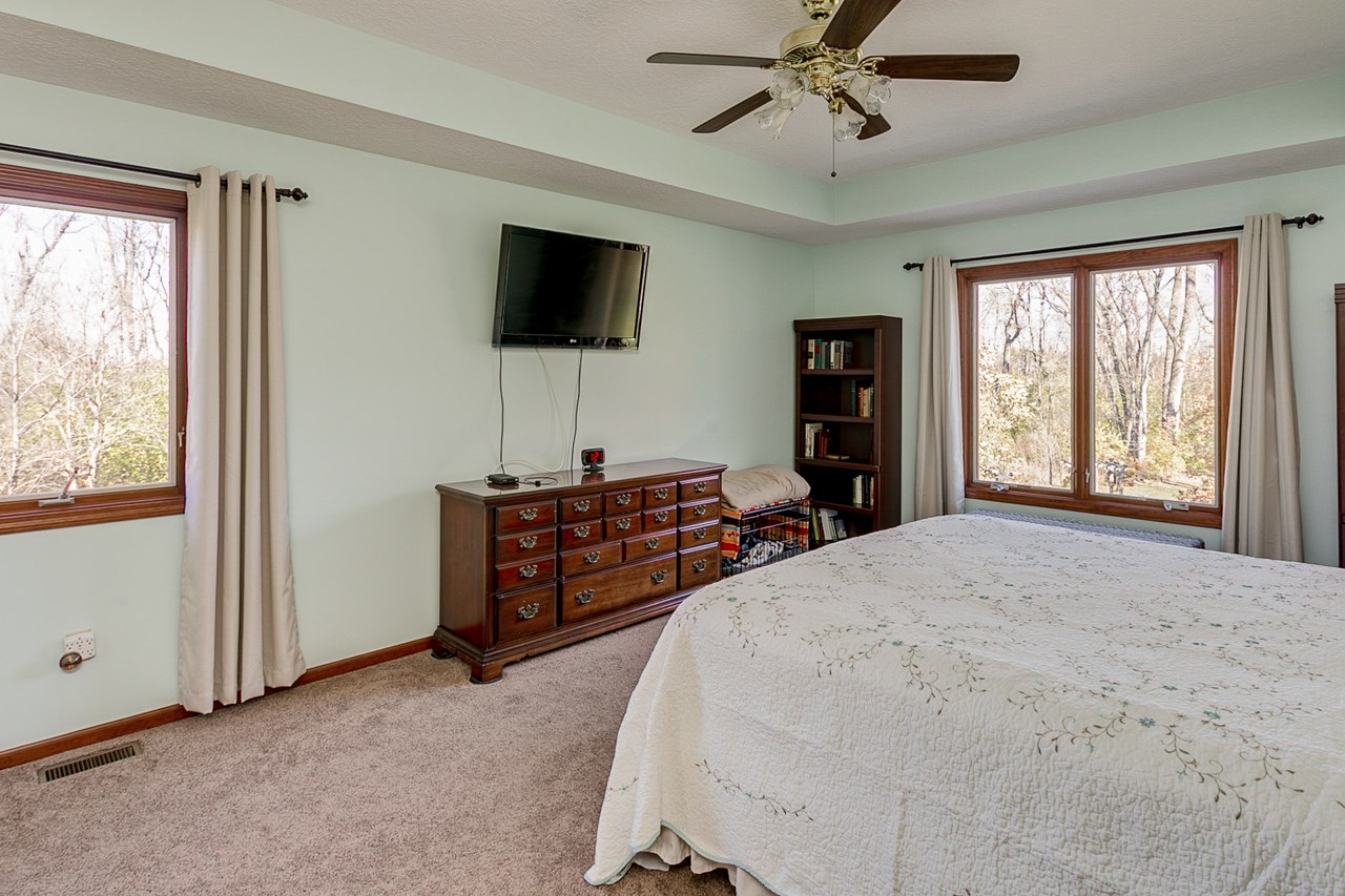 8317 Winchester Road Fort Wayne, IN 46819 - Photo 13 of 36