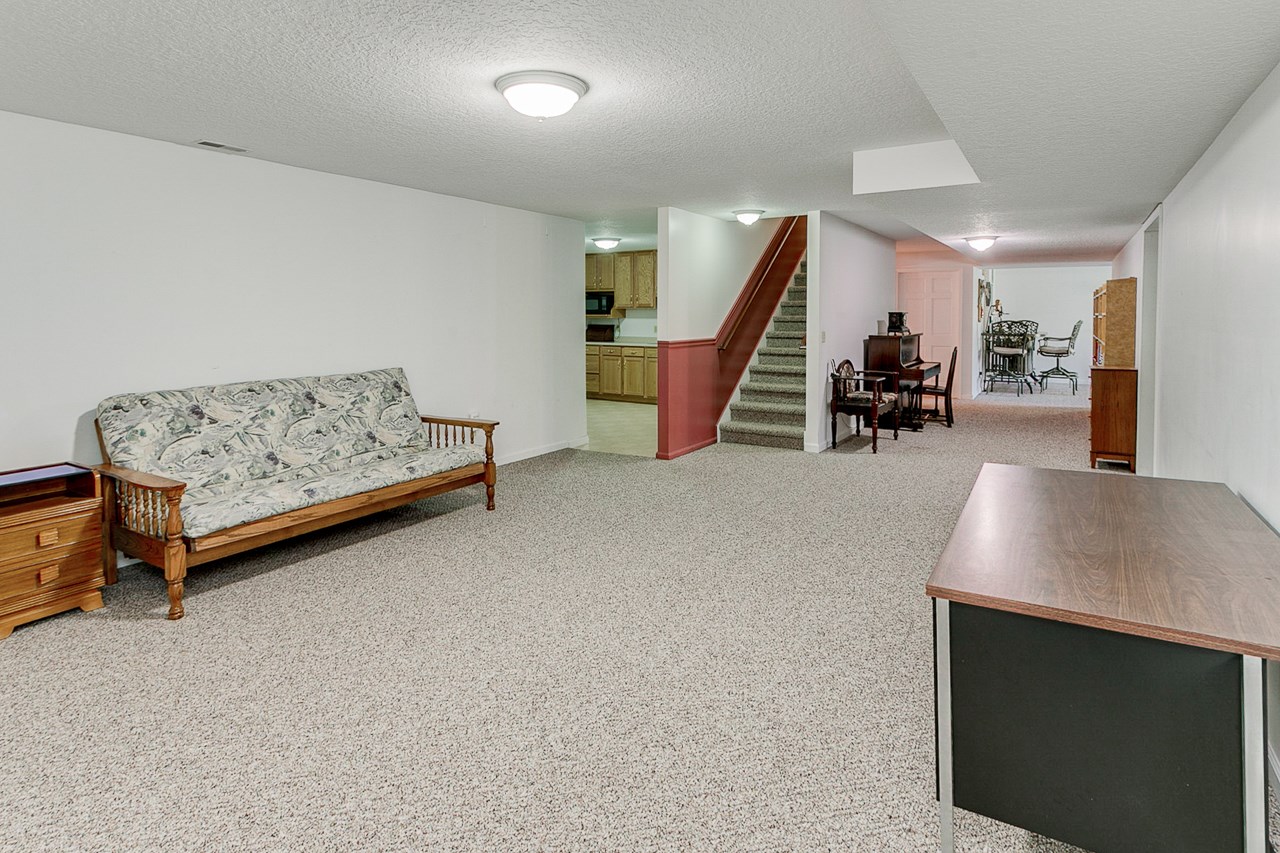 8317 Winchester Road Fort Wayne, IN 46819 - Photo 28 of 36