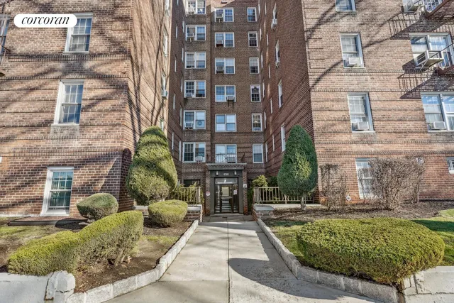 $589,000 | 63-85 Woodhaven Boulevard, Unit 6B | Rego Park