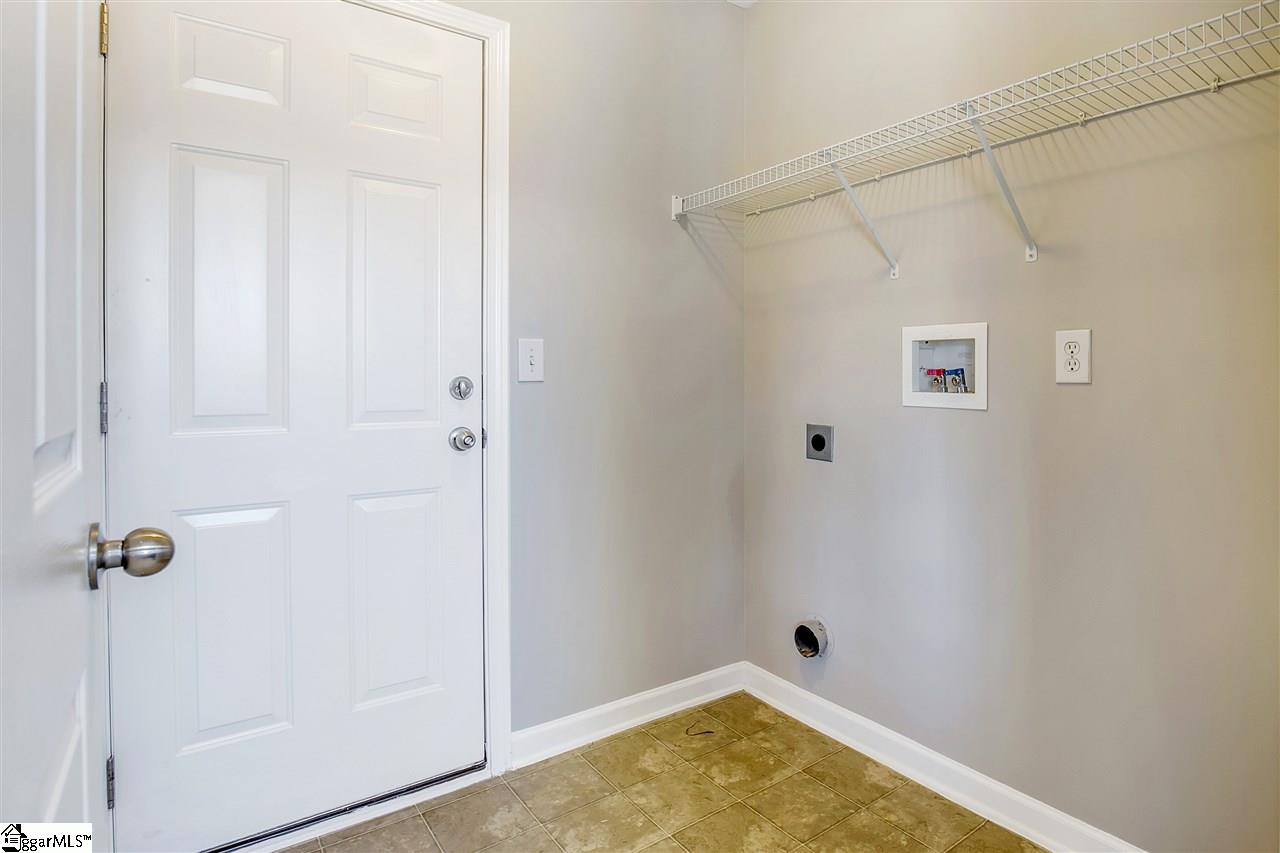 211 Manitou Way Fountain Inn, SC 29644 - Photo 12 of 26 Gallery Image 12