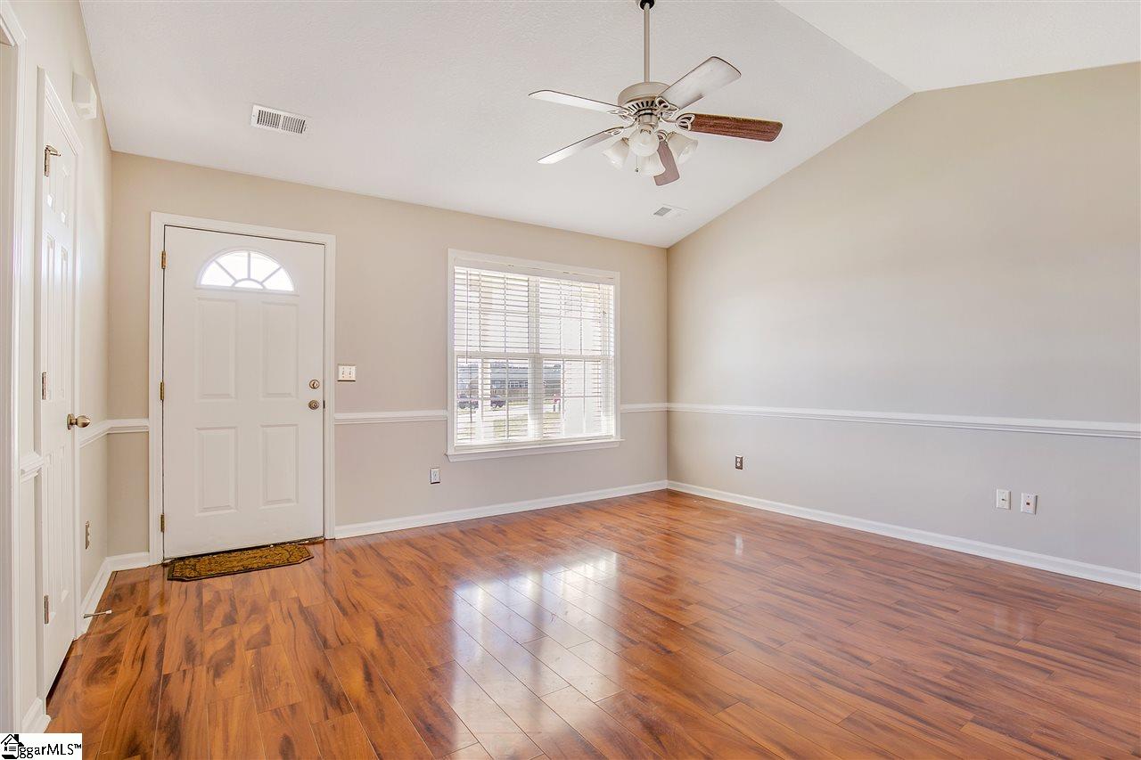 211 Manitou Way Fountain Inn, SC 29644 - Photo 6 of 26 Gallery Image 6