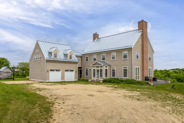 $989,000 | 4275 Norwegian Hollow Road, Dodgeville, WI 53533